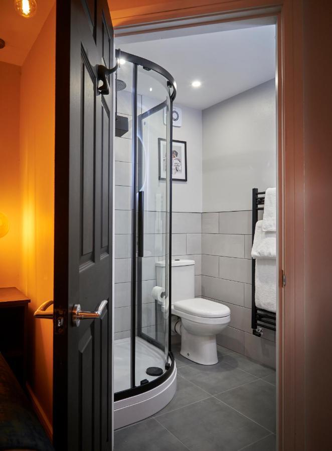 @ 2 Tancred Road Guest house Liverpool